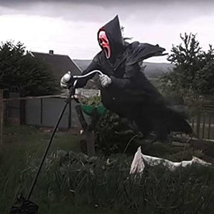 Garden Ghostface Scarecrow
